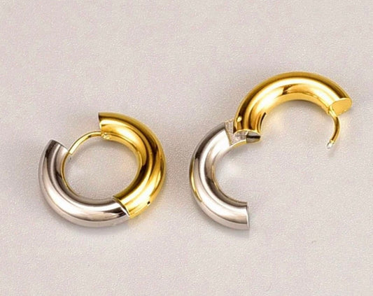 Argola de aço inox prateada e dourada