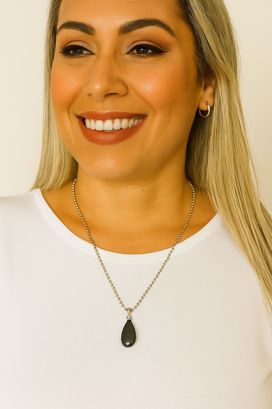 Colar aço inox Mini bolinhas pingente pedra preta