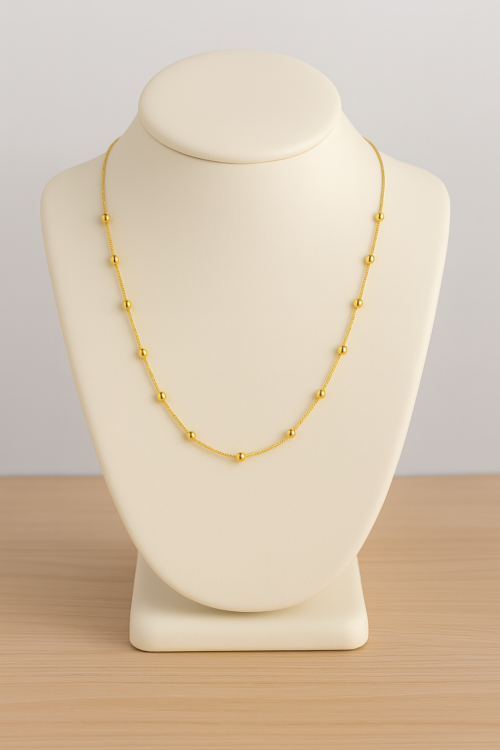 Colar de aço inox, prateado e banho dourado, corrente rabo de rato com 12 bolinhas médias 45 cm