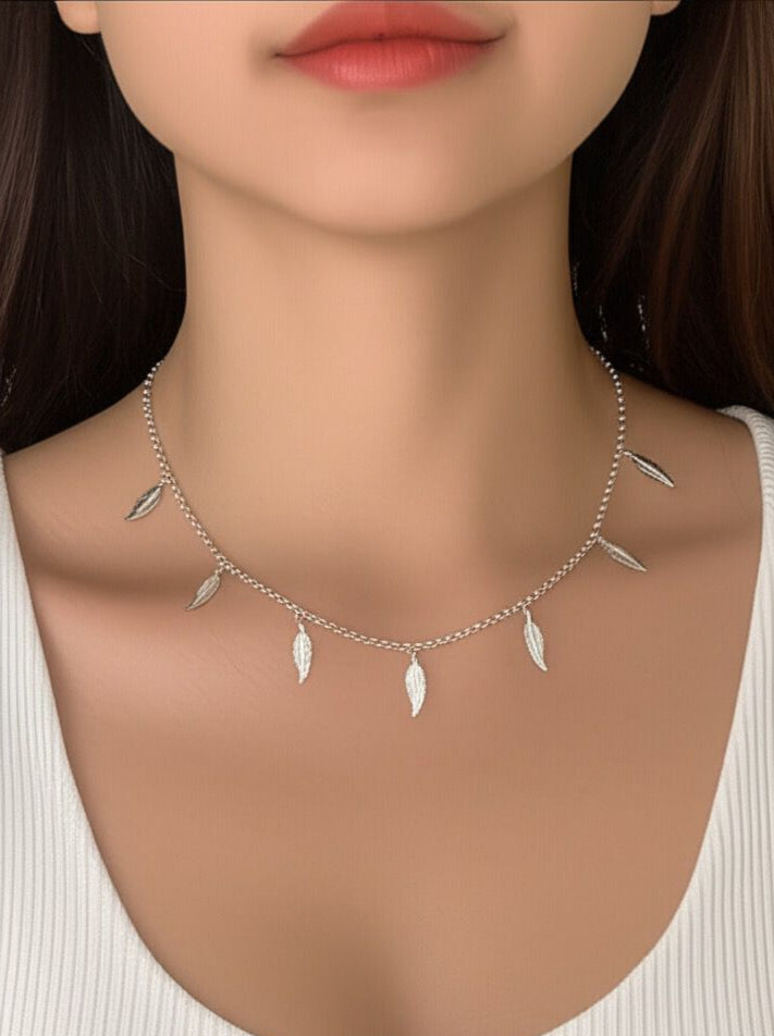 Choker de aço inox, folhas com detalhes 37 cm
